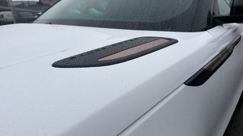 Land Rover Range Rover Velar 2.0 P250 R-Dynamic 5dr Auto Petrol Estate